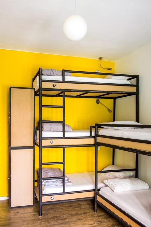 Destil Hostel Tiran Dış mekan fotoğraf